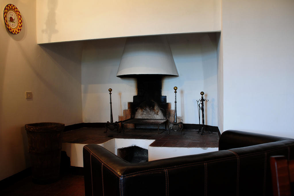 Agriturismo Castello Saltemnano Buonconvento Room photo